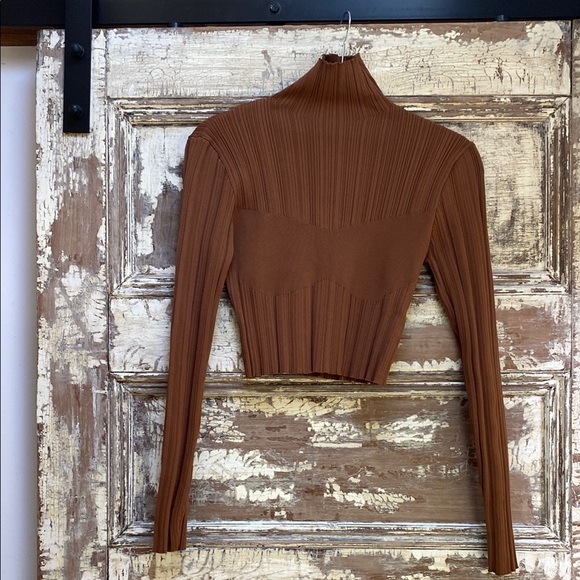 Zara Ribbed Mock Turtleneck Crop Top , Size L - Picture 1 of 3